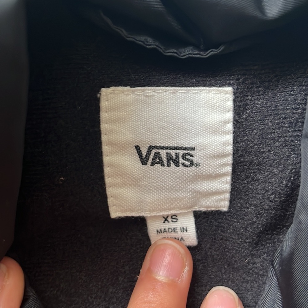 Vans black wind breaker - Picture 3 of 3